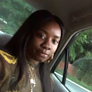 Meet your Posher, Queen